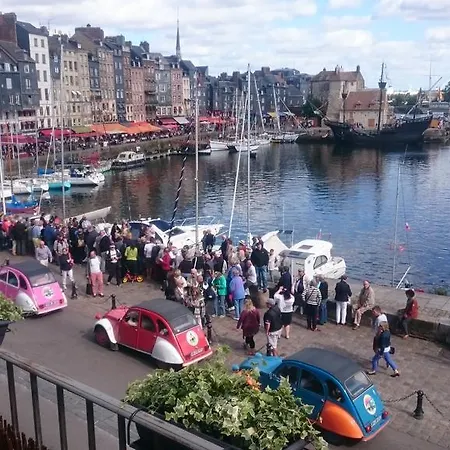 Lägenhet Le Balcon Du Port
