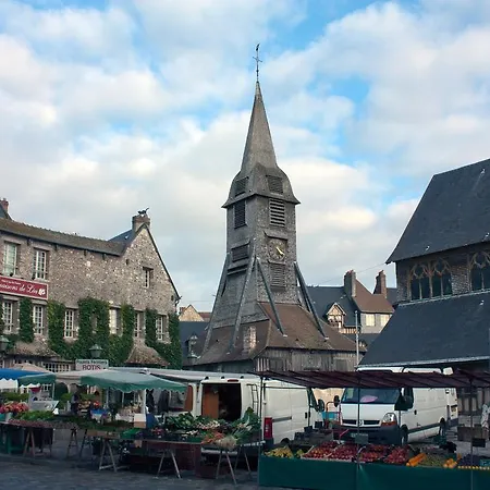 Lägenhet Le Balcon Du Port Honfleur